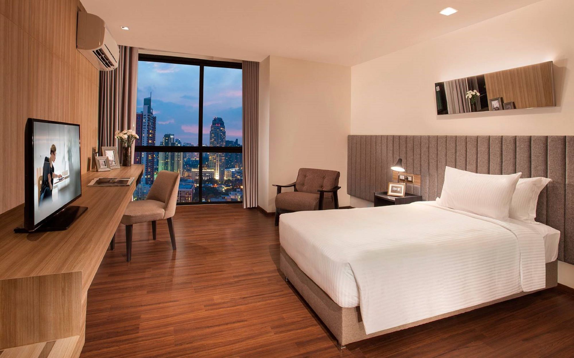 Somerset Ekamai Apartment Bangkok
